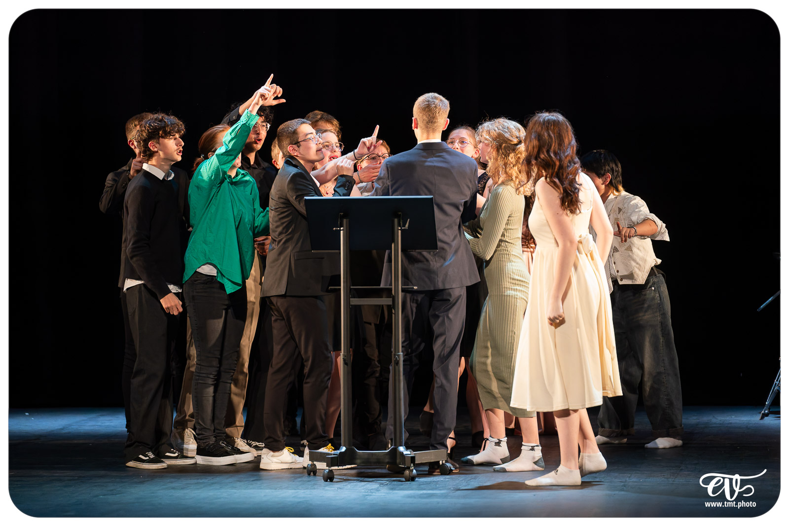 MAIS SONGEONS À RÉPÉTER S'IL VOUS PLAIT !